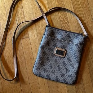 GUESS Quattro G Crossbody in Latte